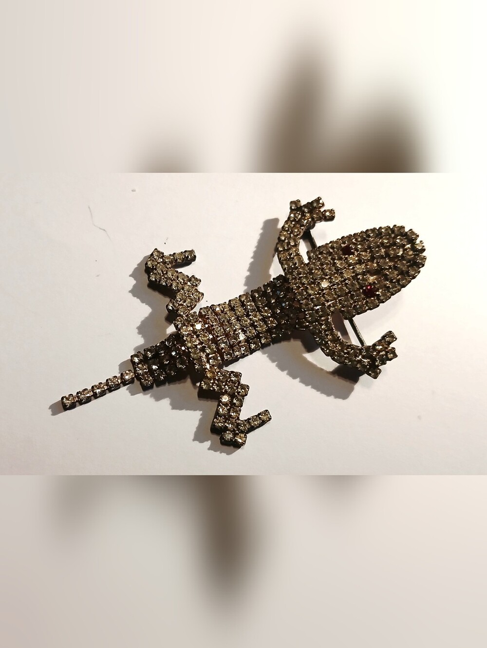 Vintage Articulated Rhinestone Lizard Brooch - Sparkling Silver-Tone
